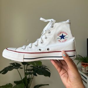 New White Hightop Converse 💙